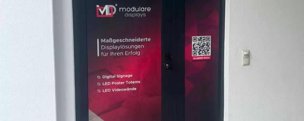 Entdecken Sie unsere digitalen Werbedisplays und Info-Stelen im Modulare Displays® Showroom München